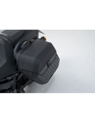LH SIDE BAG SYS LEGEND
