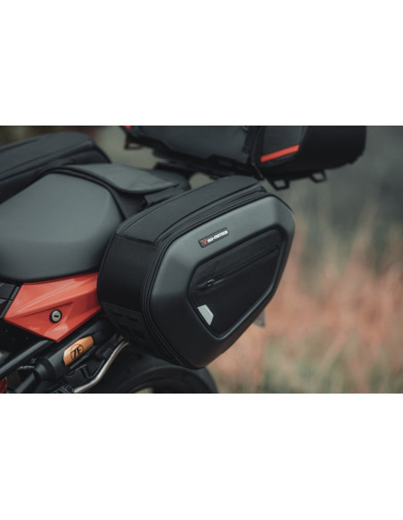 PRO BLAZE SADDLEBAG SET